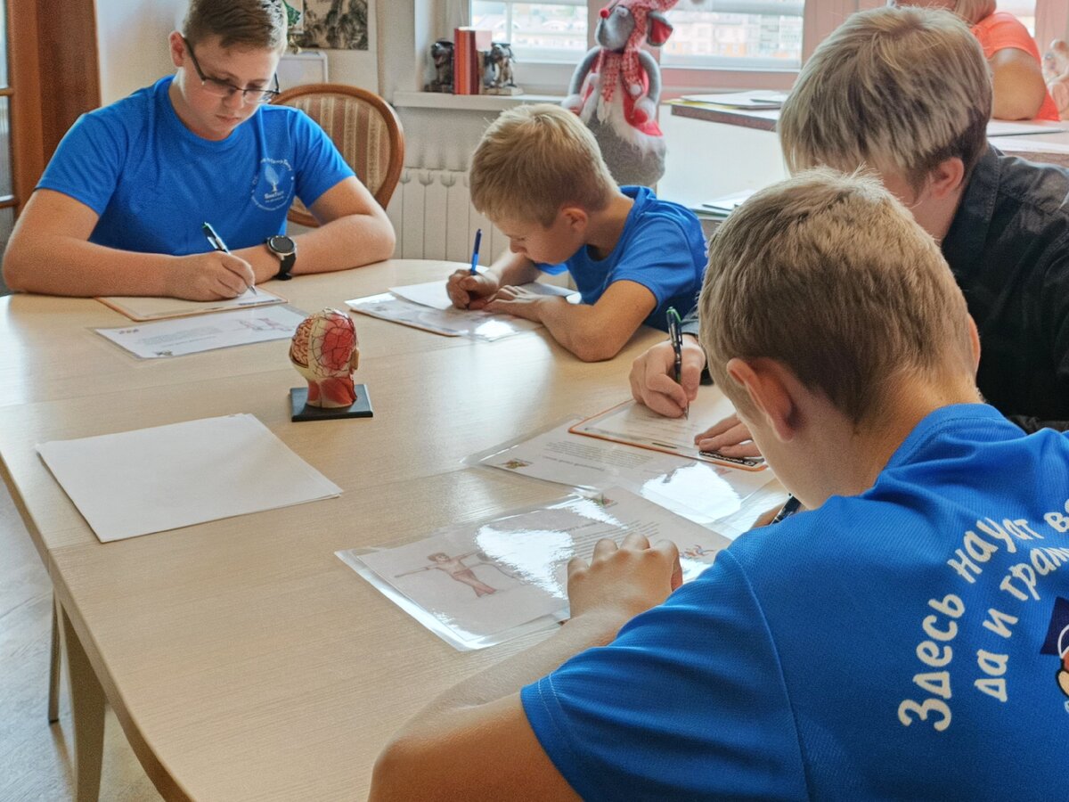 Фото из архива учителя-дефектолога Татьяны Гогуадзе. Занятия на программе коррекции "Успешный Старт".