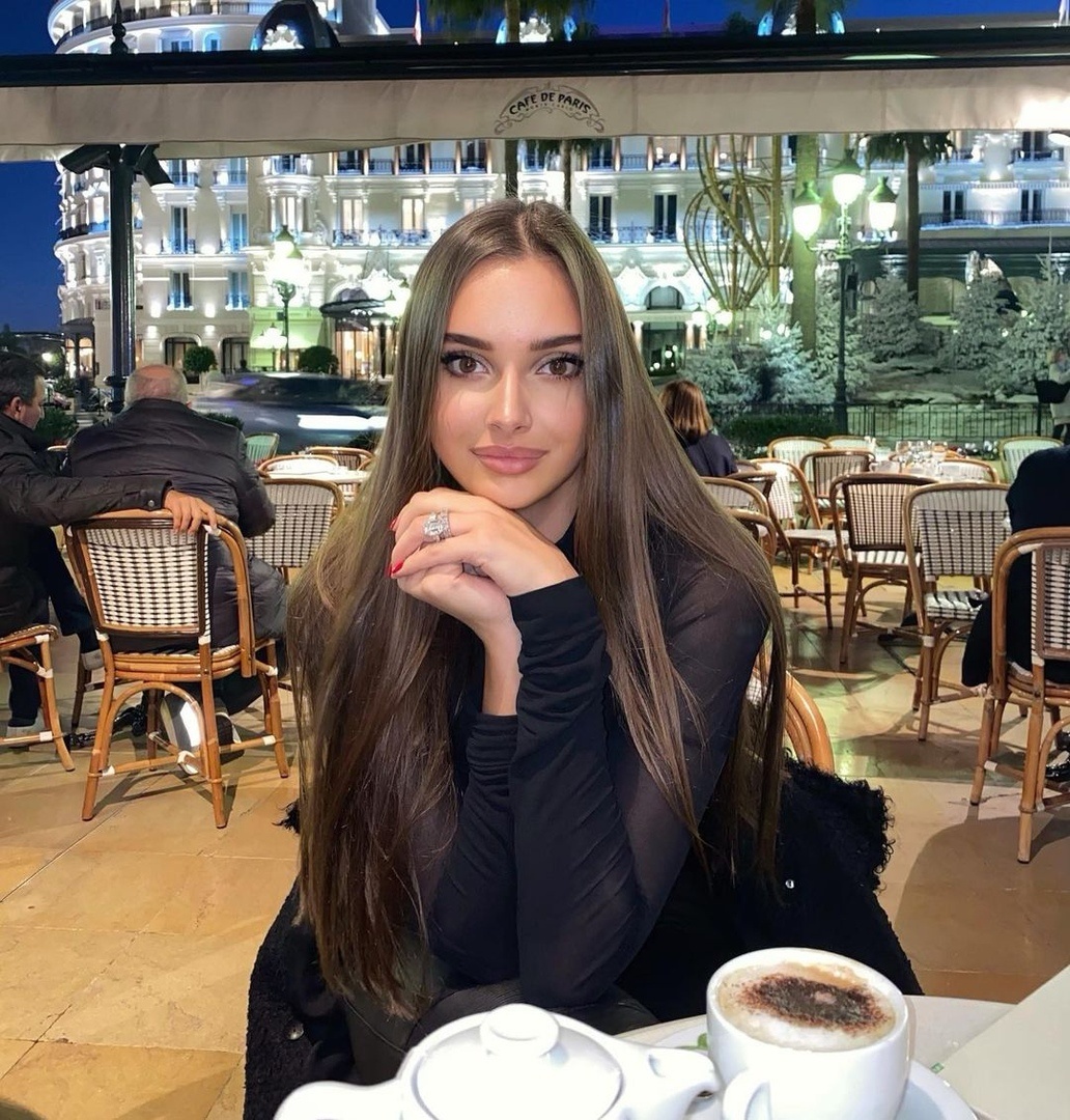 Инстаграм - karolisha.s