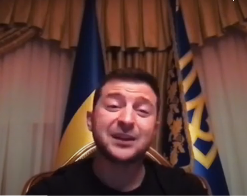 Это кто? Это больной президент Украины. Видите, как страдает лицом.
