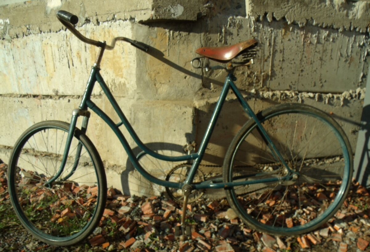 Этот экземпляр выпускался в 50-х.