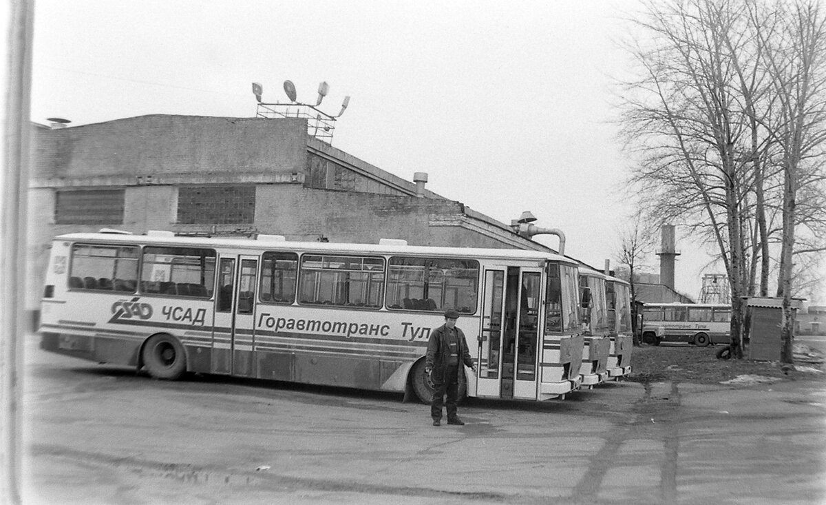 Было 90 автобусов. Чсад Горавтотранс Тула. Автобусы ЛИАЗ 90х годов. Тульский Автобусный парк. Тульские автобусы 90х годов.