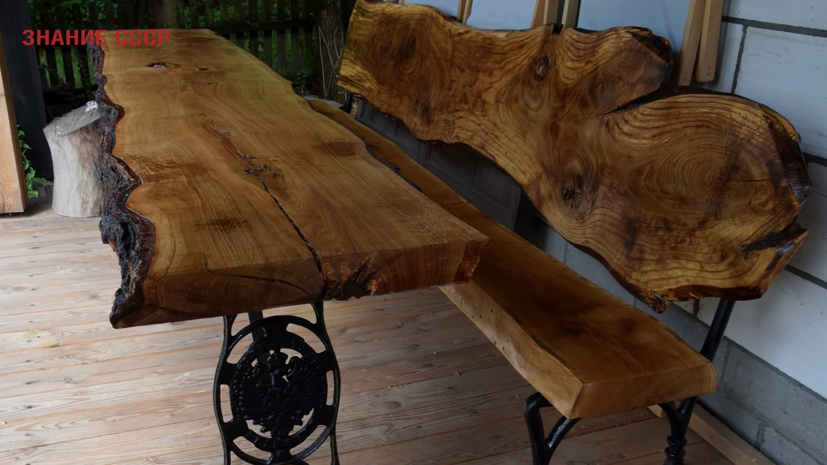 Деревянный стол Абилин 90х76 дуб вотан / черный матовый