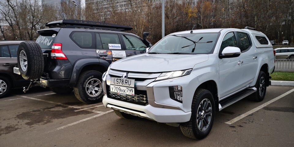 Мицубиси Л200 2018 год выпуска, пробег 38.000км. Автомат 180 лошадей, дизель 2.4, кунг, фаркоп
