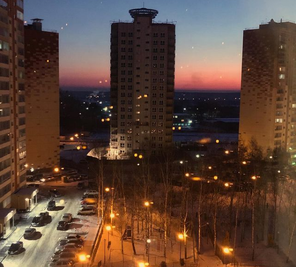 Вы заглядываете в чужие окна? Я да.