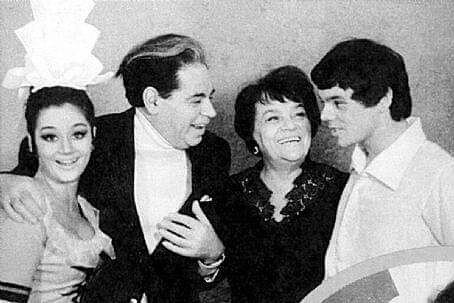 Аркадий Райкин с женой и детьми