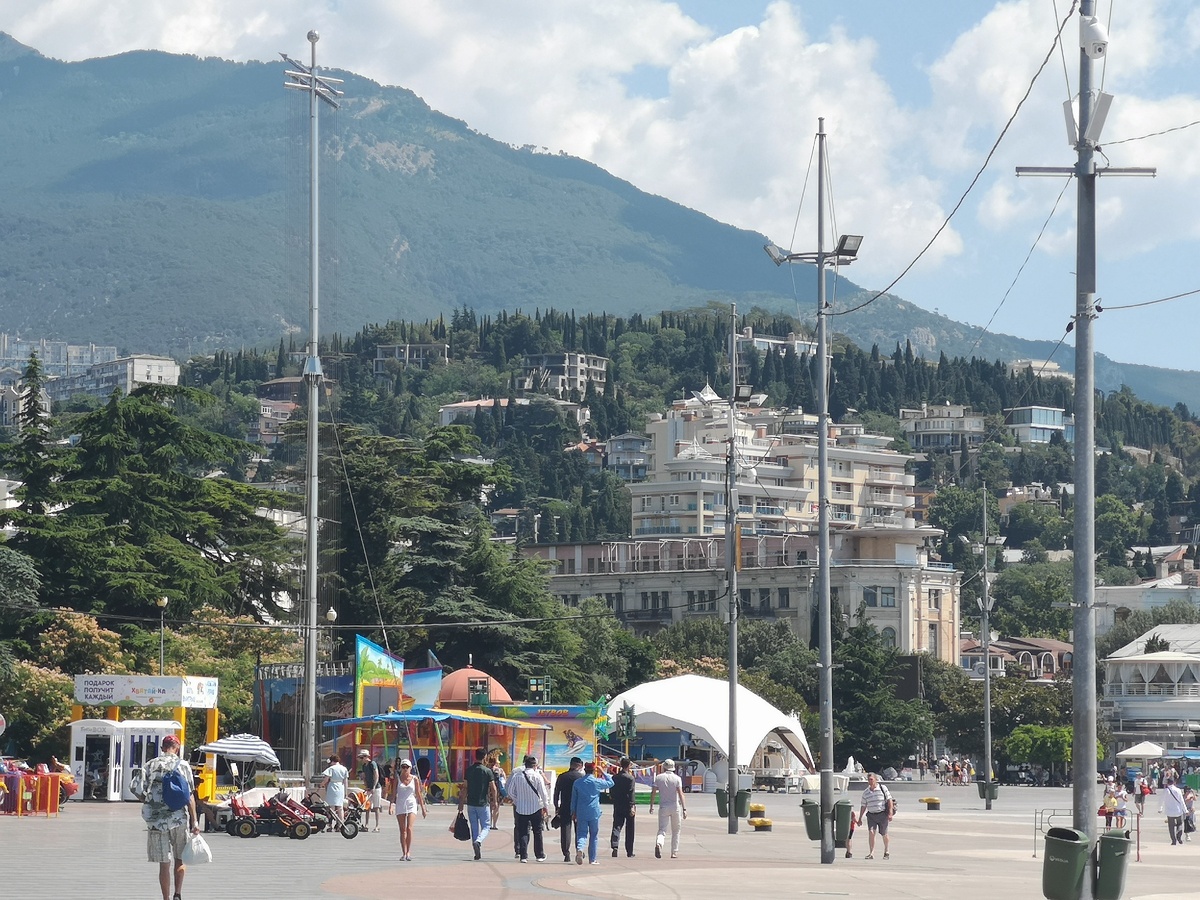 Фото из личного архива.  Неплохой вариант проживания в многоэтажке на кадре. 