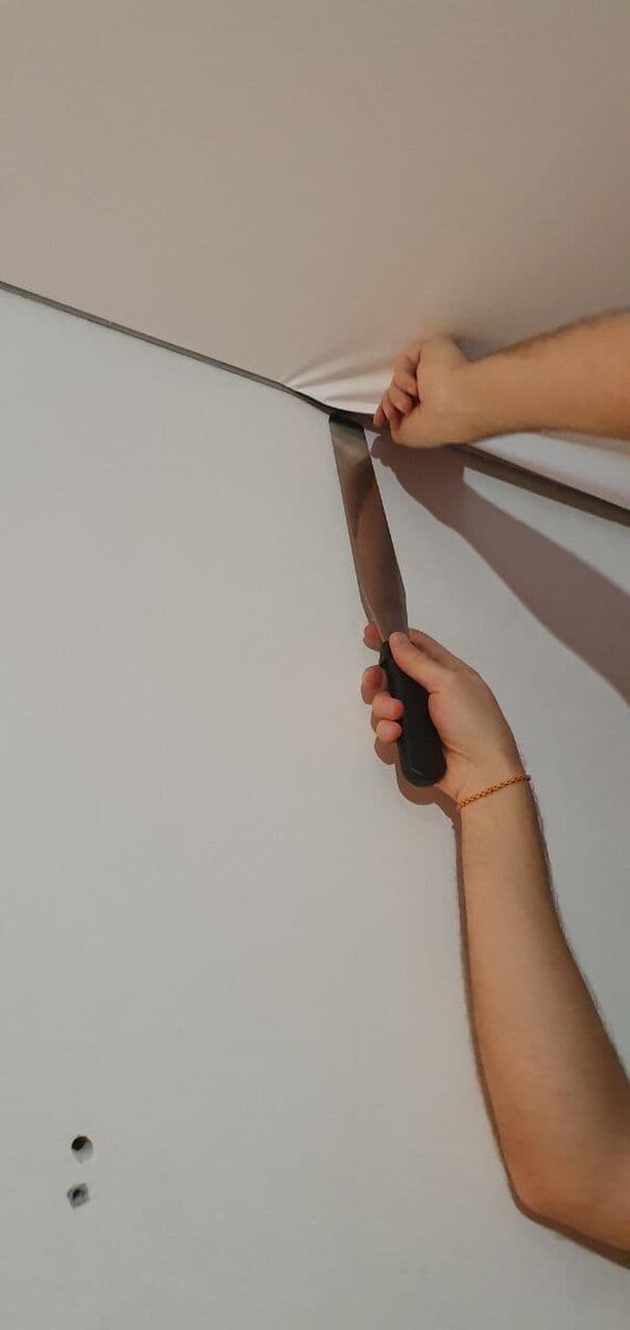 Вынимаем. Аккуратно , не спеша.