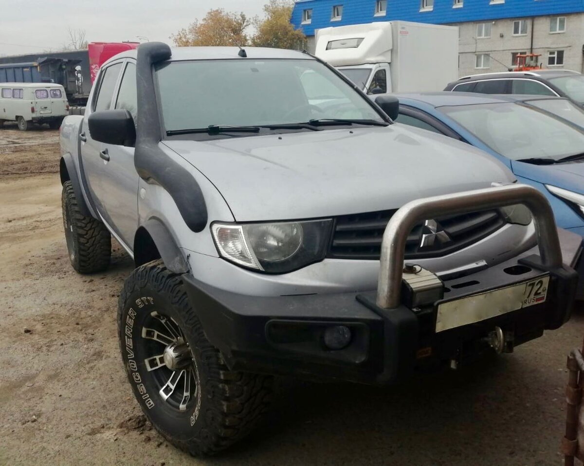 Mitsubishi L200