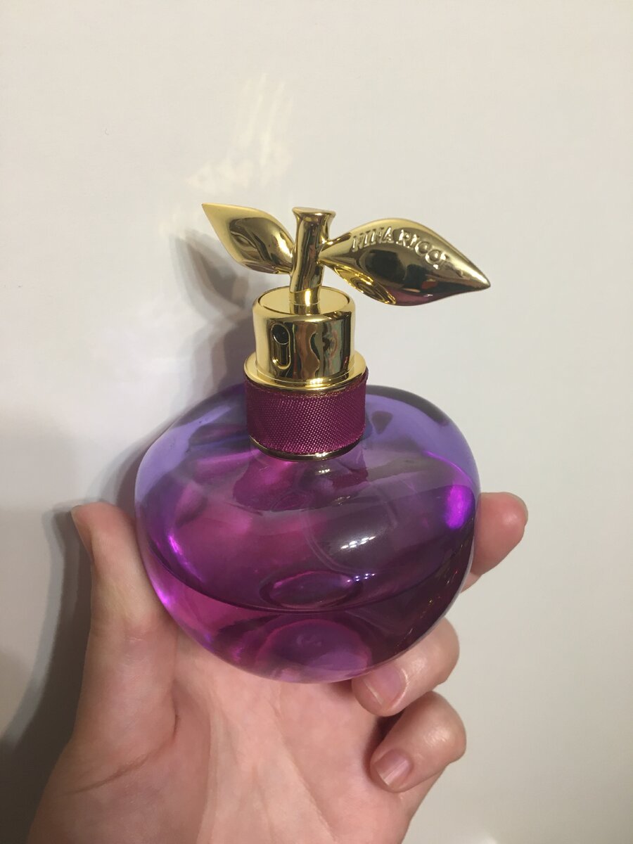 Вот этой туалетной водой я пользуюсь на данный момент