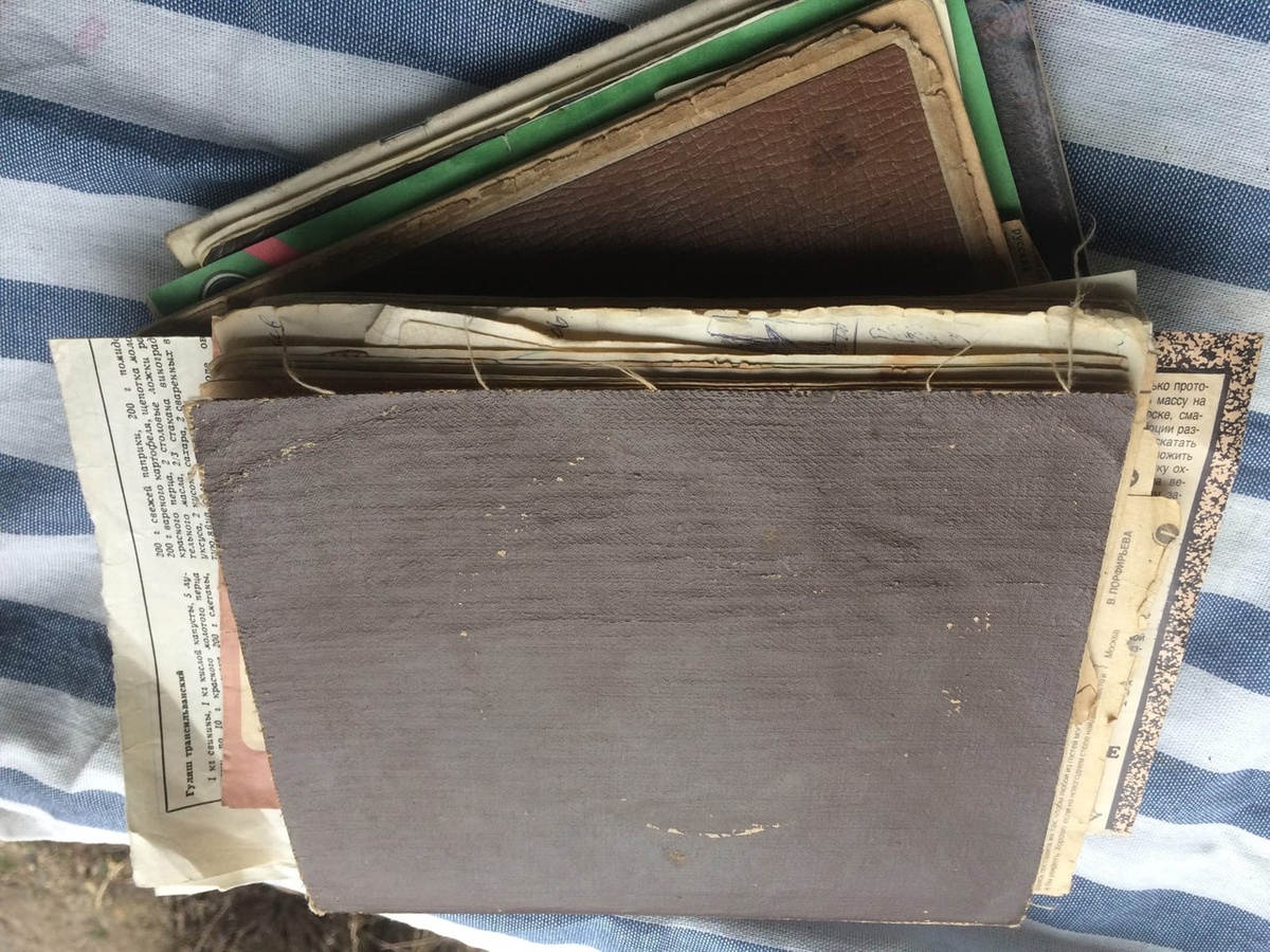 Мои бесценные тетради с рецептами из "Крестьянки" и "Работницы"