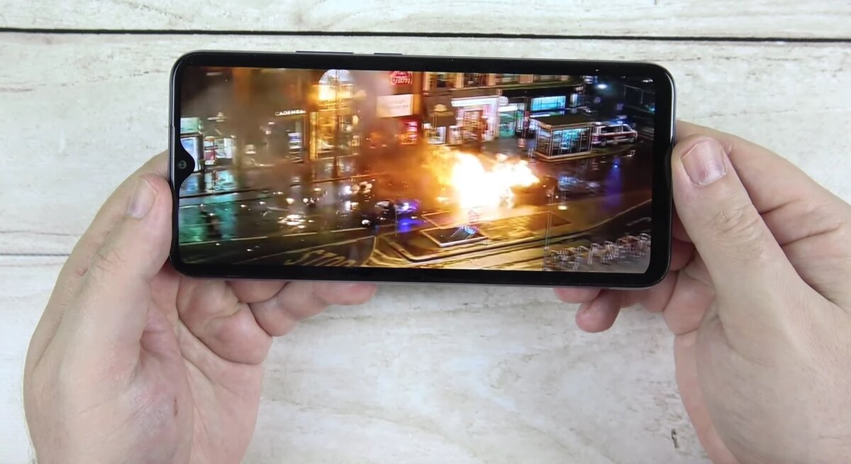 Как минимум на большом 6.82-дюймовом экране