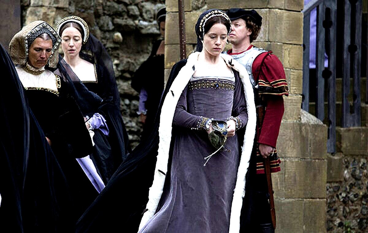 Кадр из мини-сериала "Волчий зал" 