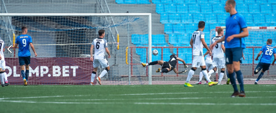 Челябинск - Динамо Барнаул  2:1.