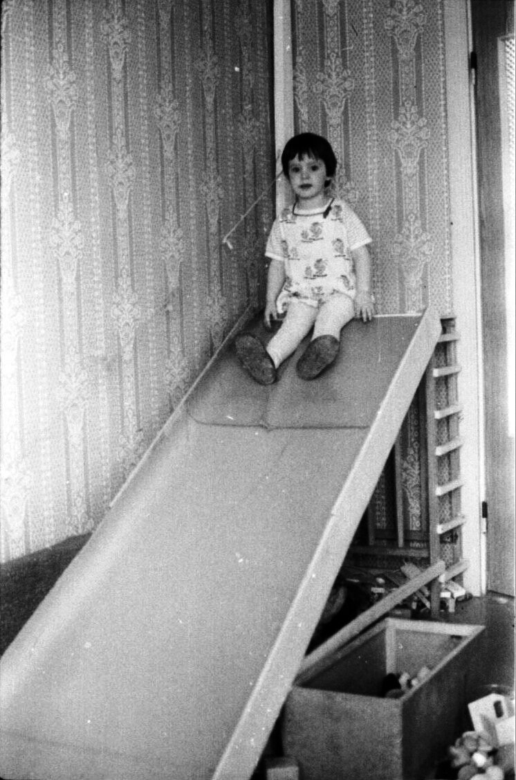 Каждый день катались с этой горки. Фото из личного архива, 1981