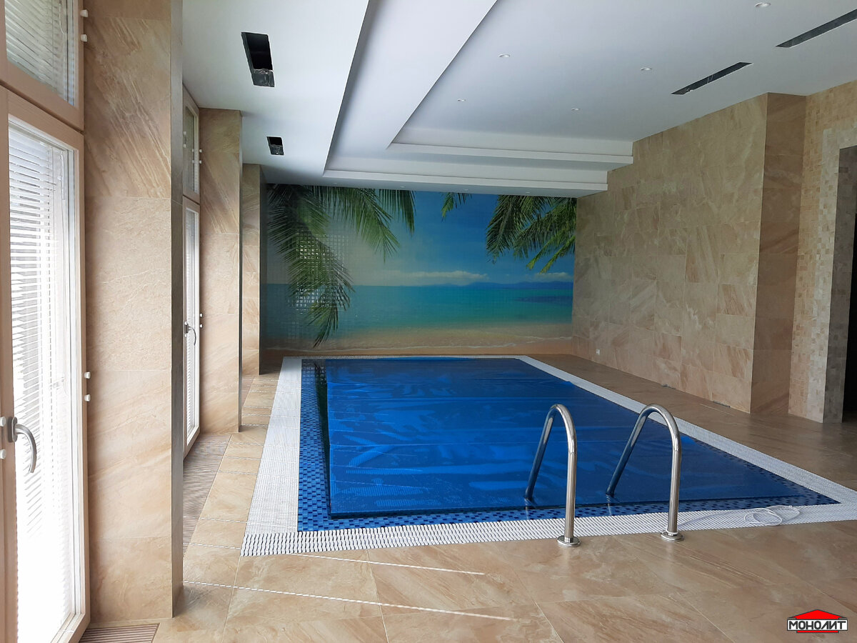 Монолит-Хаус. Бассейн в загородном доме в Санкт-Петербурге