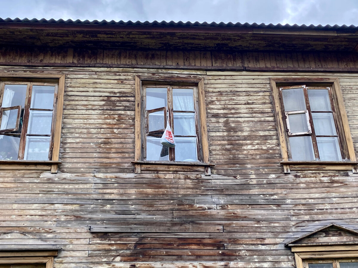 Бараки. Деревянное зодчество советских времен Остров и островитяне Дзен