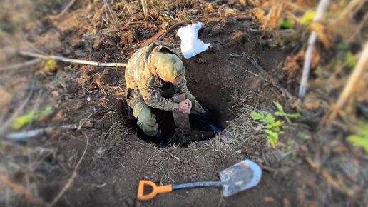 Tải video: Пытаюсь откопать, какой-то здоровый агрегат, состоящий из черного и цветного металла. Часть первая.