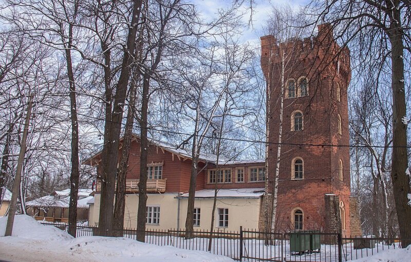 Дача Александра Брюллова. Источник: http://rasfokus.ru/photos/cat/new/photo3096647.html