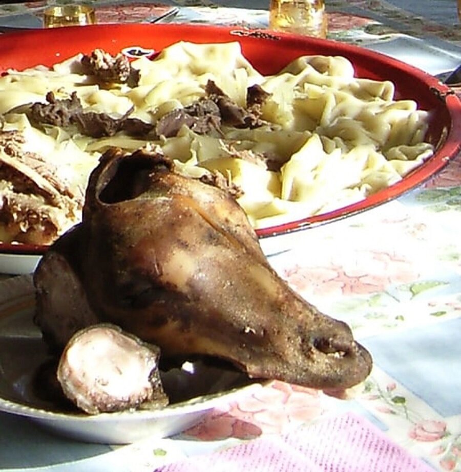 Казахский бешбармак баранья голова