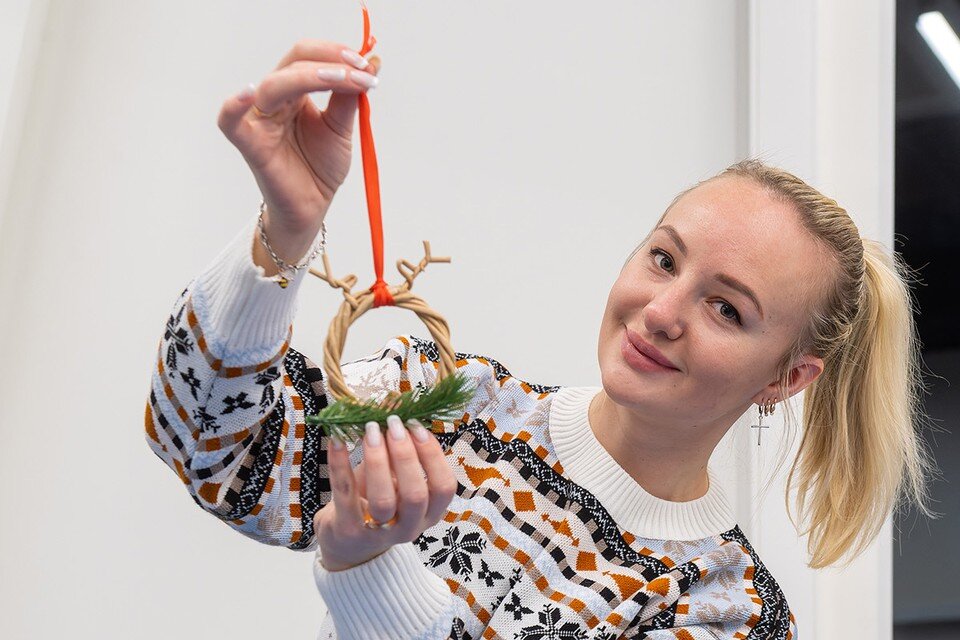     Полина Майорова уверена: "Плетение из лозы - это минимум вложений и максимум прибыли". Михаил ФРОЛОВ