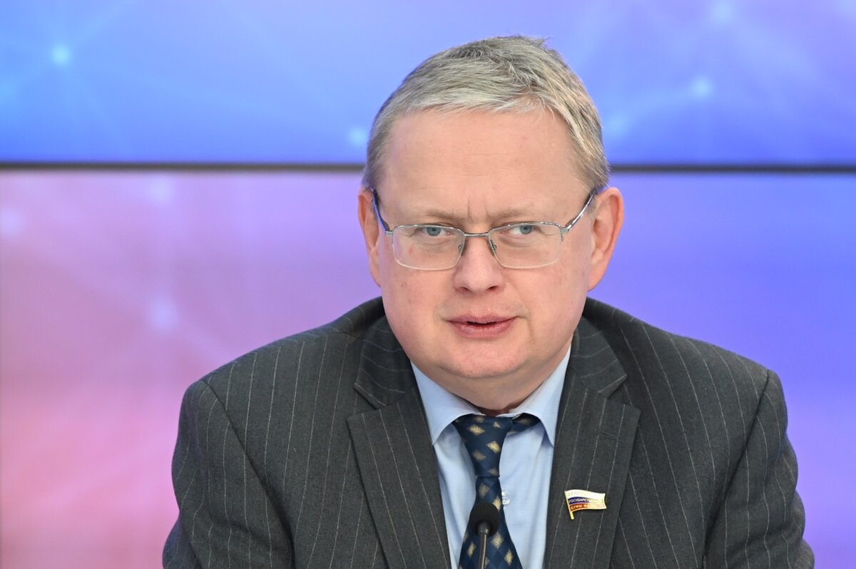 Заместитель председателя Комитета Государственной Думы РФ по экономической политике, доктор экономических наук Михаил Делягин. Нина Зотина / РИА Новости 