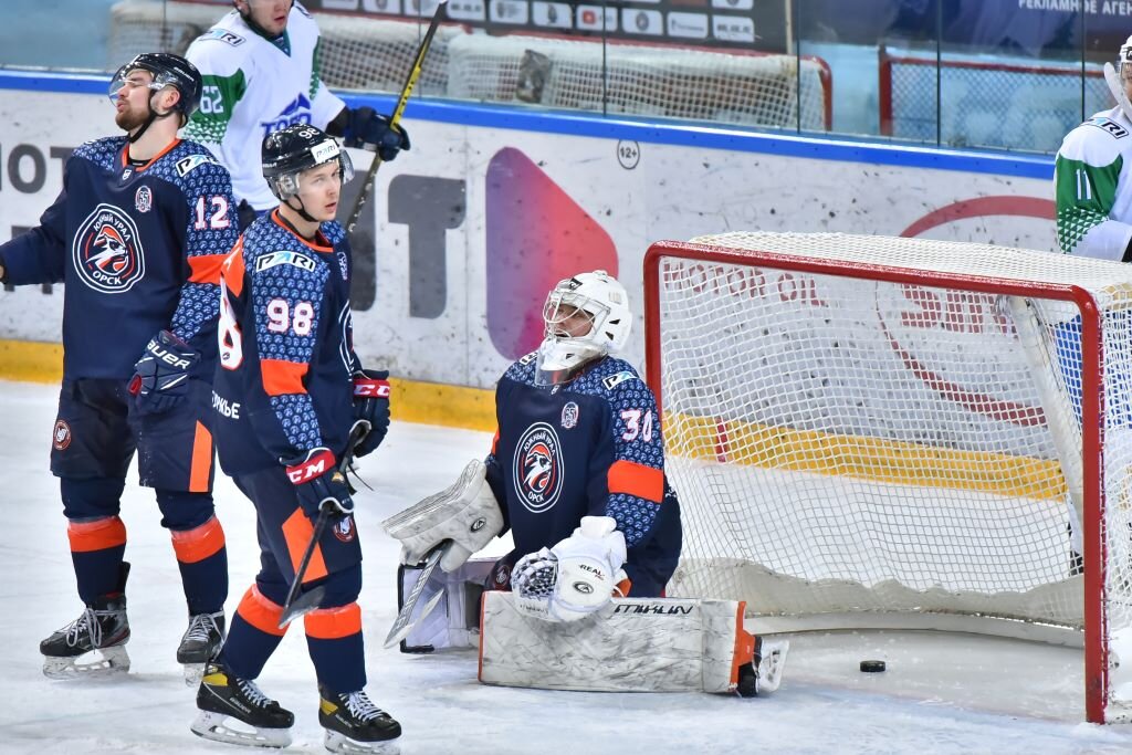    ХК «Южный Урал» уступил ХК «Торос» со счетом 1:4
