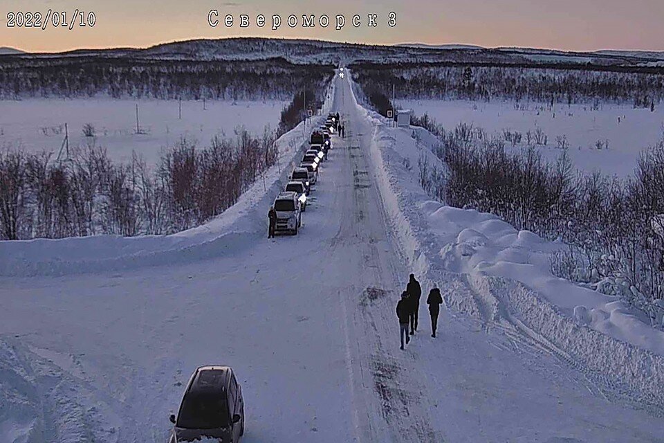     Телефон диспетчерской службы Мурманскавтодора: 8 (8152) 21-40-70. Фото: vk.com/my_teriberka