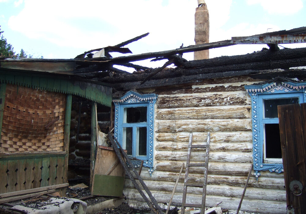 Таким достался нам наш "старый дом"