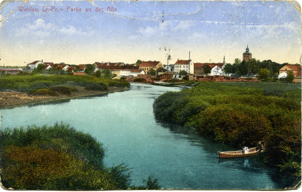   Велау был основан в 1336 году на месте впадения реки Лавы в реку Преголю и уже через пару лет получил статус города.  Обладает богатой и славной историей.-3