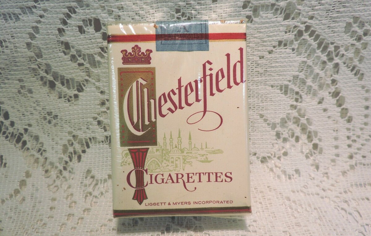 Честерфилд браун сигареты. Сигареты Честерфилд Кент. Честерфилд сигареты 90-х. Chesterfield марки сигарет. Честерфилд сигареты старые.