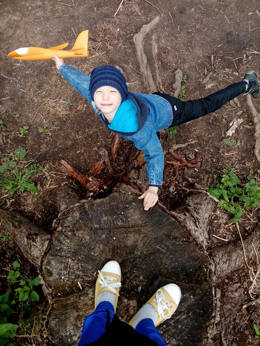 Гулять полезно всем - и кто в пузе, и у кого в пузе, и кто без пуза