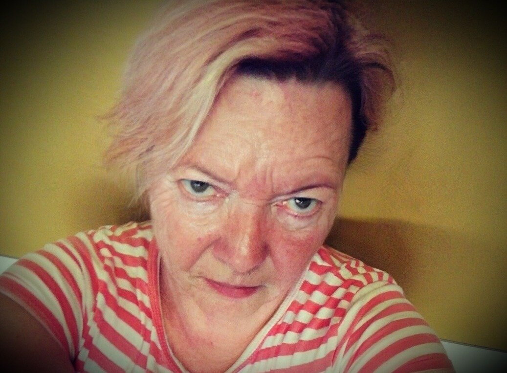 Фото сделано в приложении FaceApp. Пожалуй, я буду прикольной старушенцией)