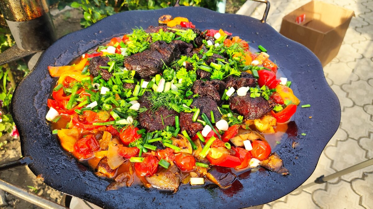 Свинина с овощами