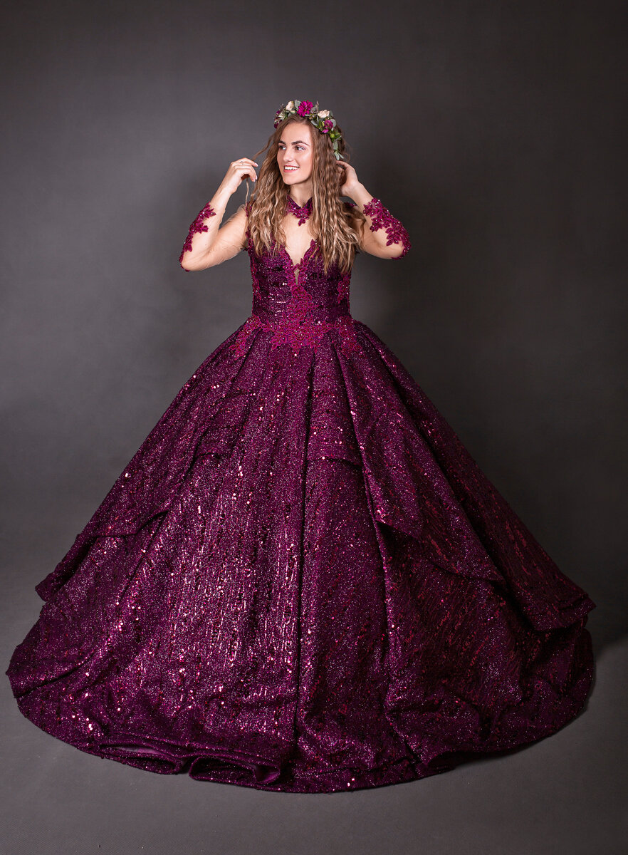 Фотосессия для журнала «Redlily. Цветы в жизни» @red_lily_club
Фото Наталья Еськина @yeskina_nat, макияж Ольга Бутусова @olgabutusova52