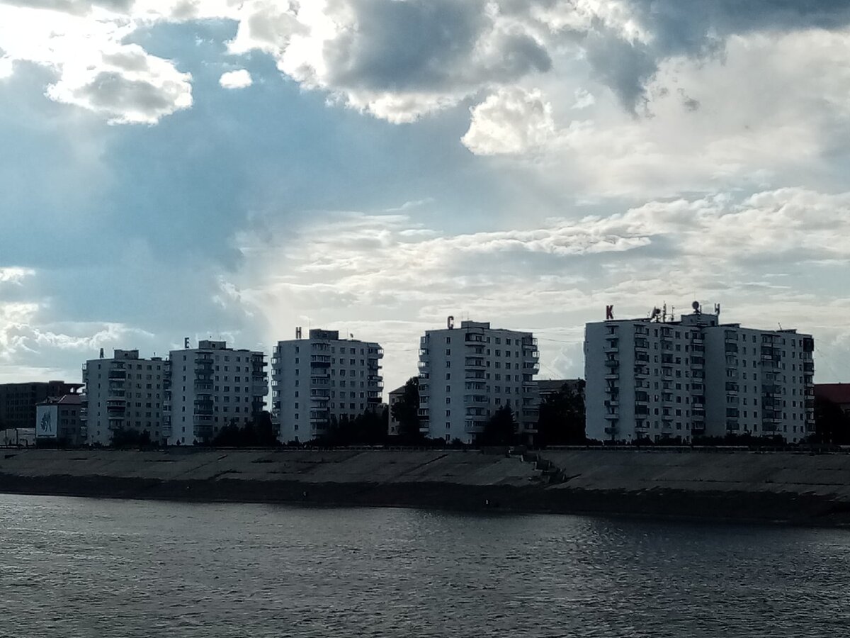 г.Ленск. С борта танкера "Ленанефть-2031". Фото Сергей Урядников, 26.06.2020