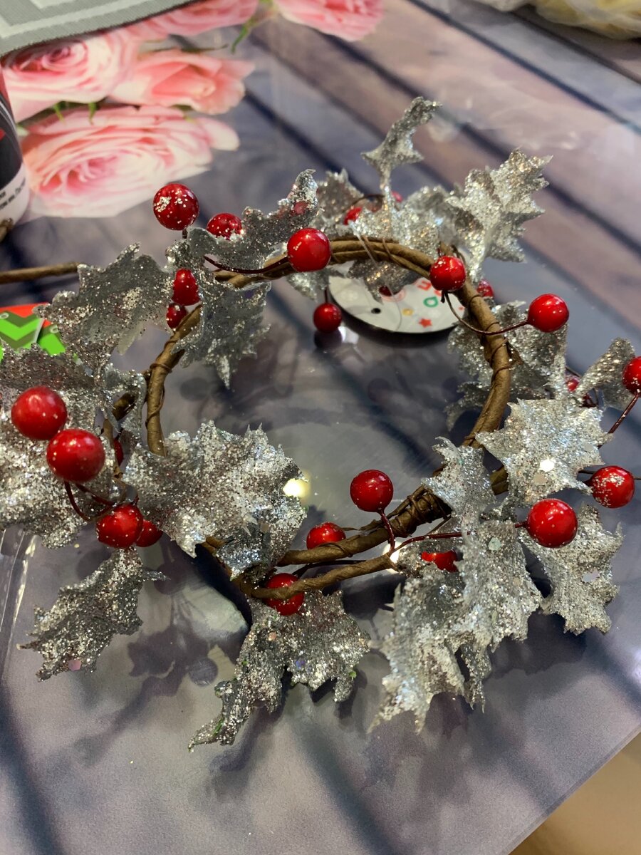 Вот такой веночек стоил 69 рублей!