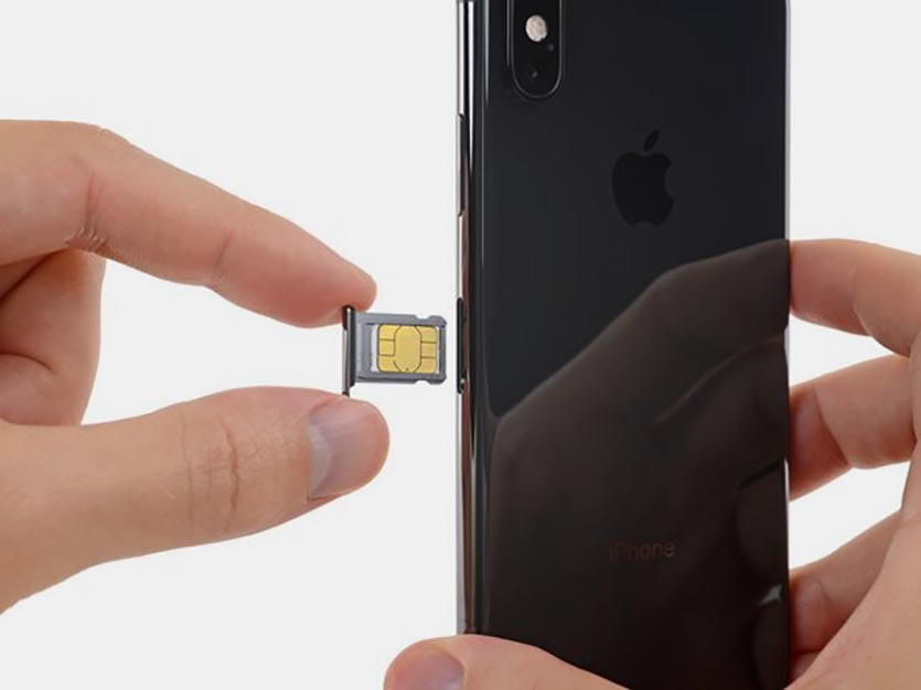 Когда вставлять симку в новый айфон. Iphone xs 2 sim card. симка айфон 10. айфон 10 сим карта. iphone xs толкатель sim.