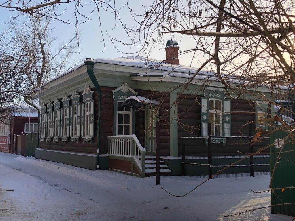 Иркутск. Дом Локуциевского. Фото автора.