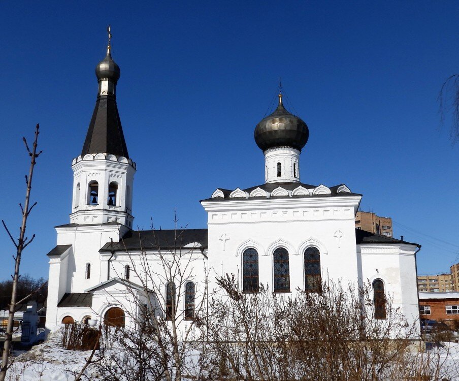 Московская область клинский. Церковь святителя Тихона Клин. Церковь Тихона Задонского Клин. Храм святителя Тихона Патриарха Всероссийского. Патриарх Тихон храм.