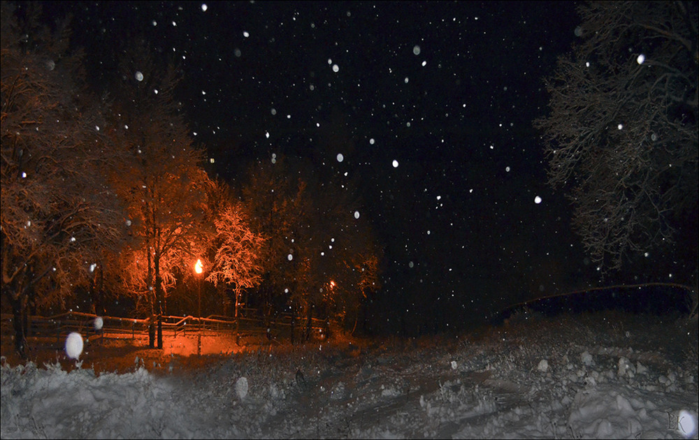 Снегопад. Зима ночь. Снег ночью. Снегопад ночью.