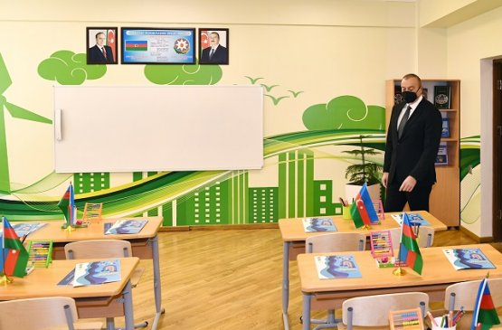 Фото с сайта president.az
