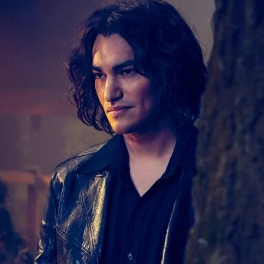 Зак Вилла шикарен^^  americanhorrorstory.fandom.com