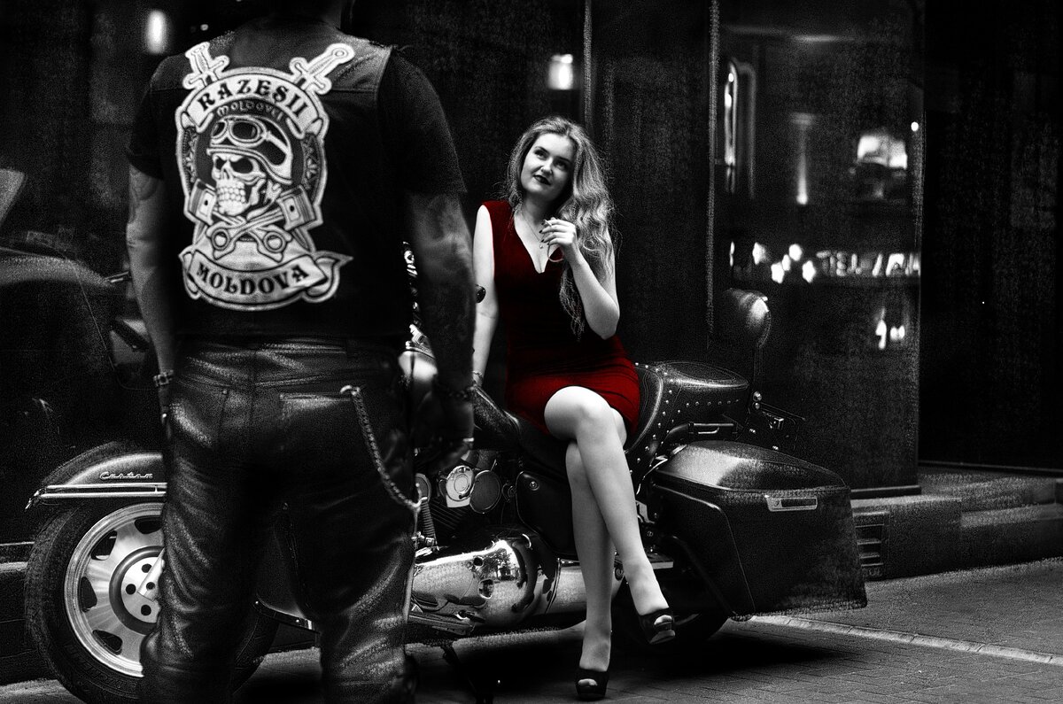 Безответной любви не бывает, друзья. 