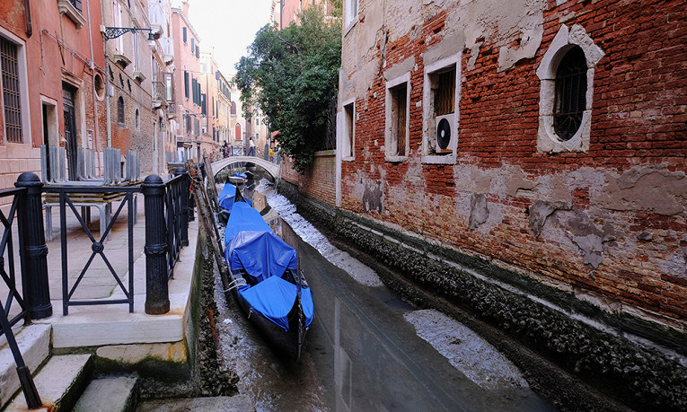 В Венеции пересохли каналы