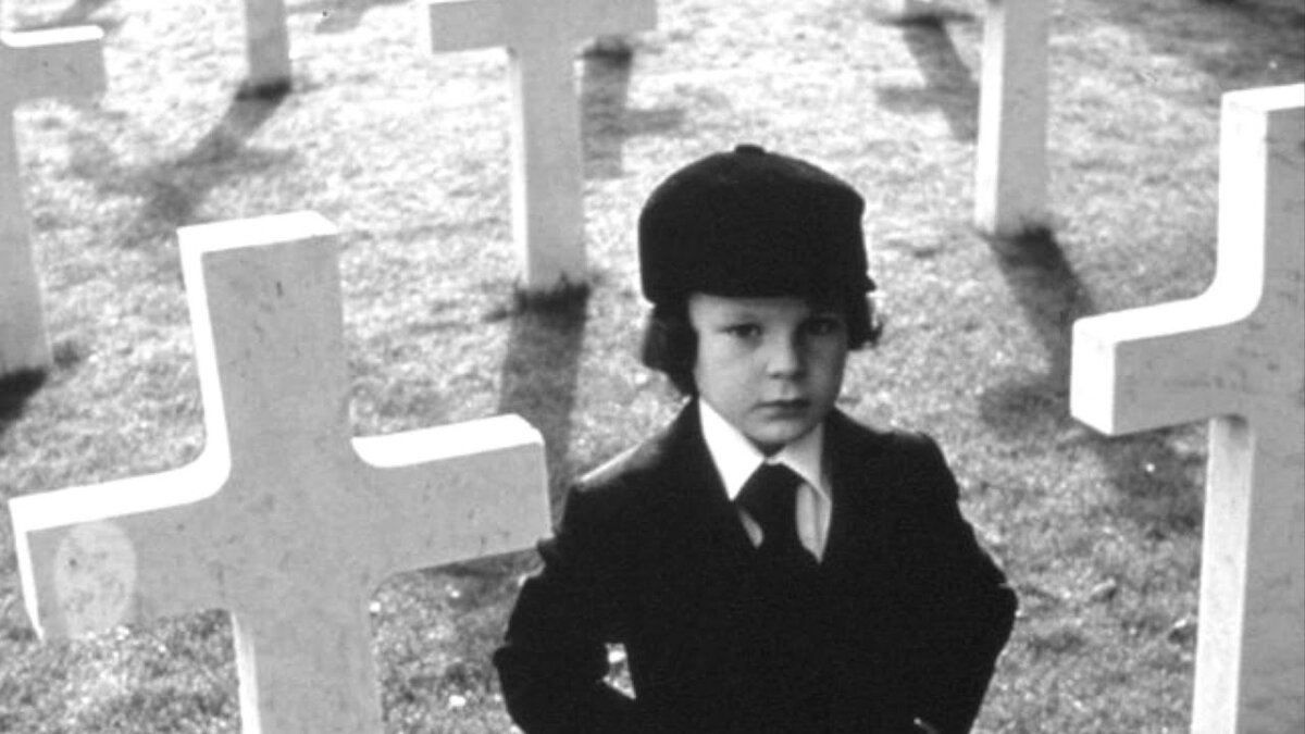 Кадр из фильма "Омен".