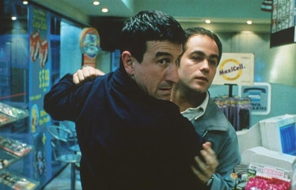 Кадр из фильма "Девять королев", 2000 г. - Nueve reinas