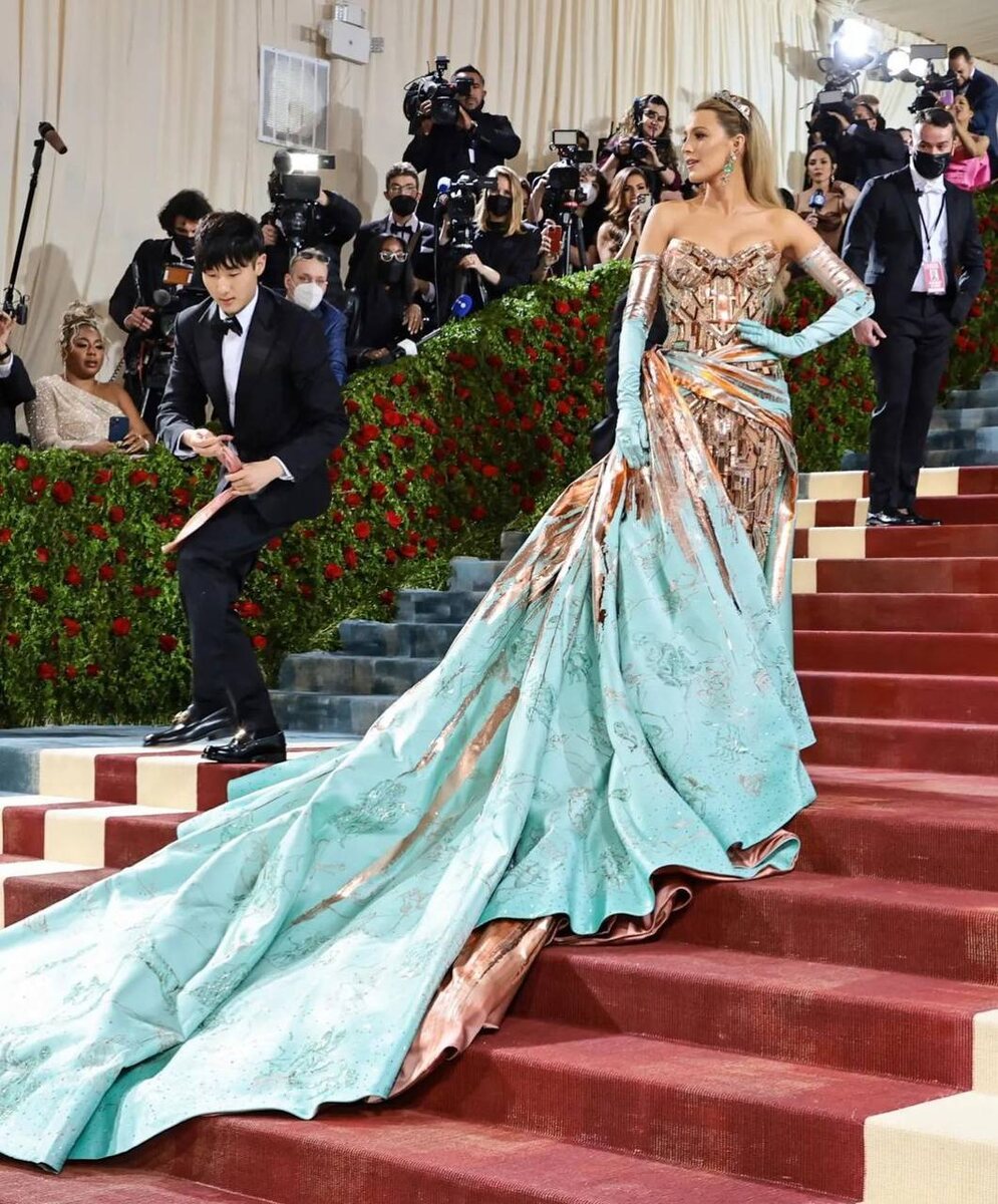 Платье от Versace