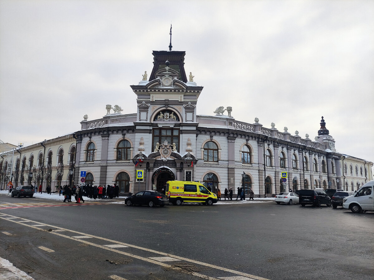 Здание Национального музея Республики Татарстан. Тут уж не к чему придраться - красиво.