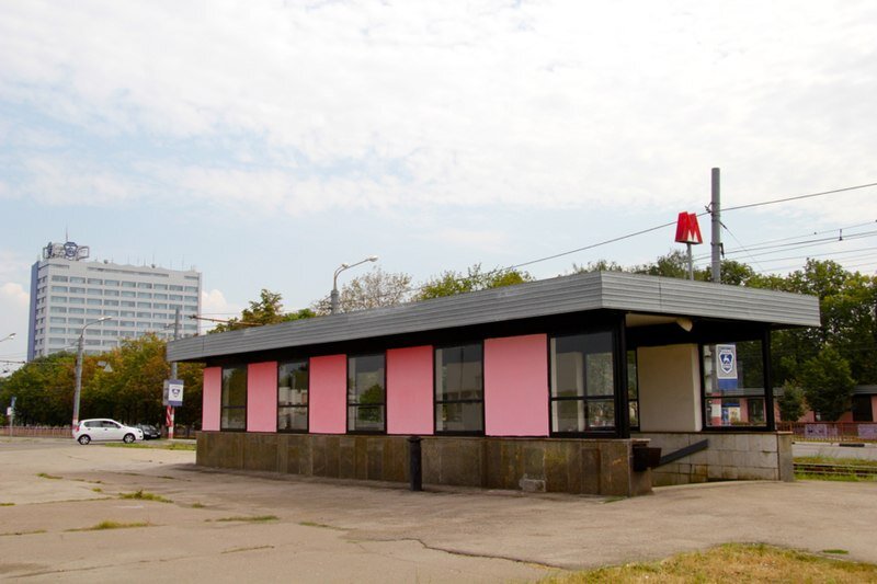 Один из входов на станцию