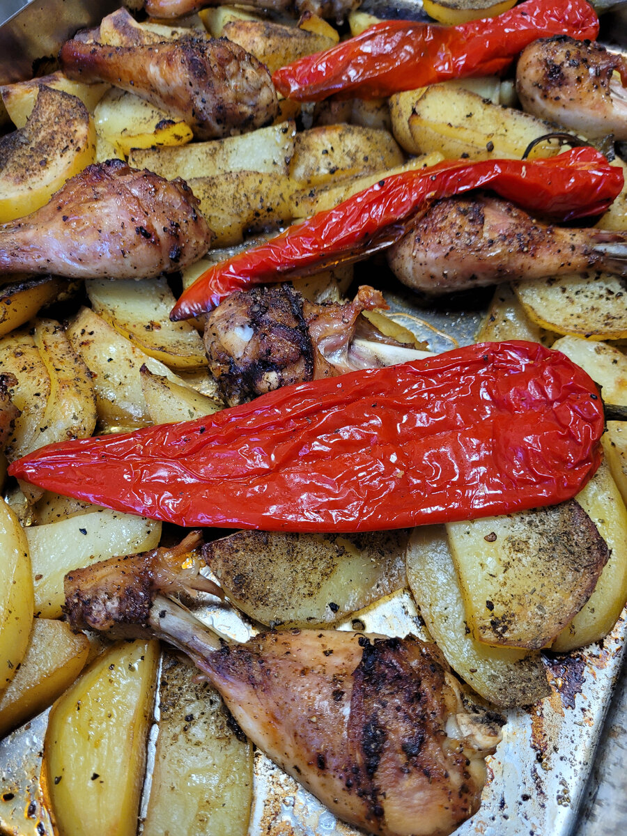 Куриные голени с картошкой -в духовке, минимум  времени и вкусный ужин готов.